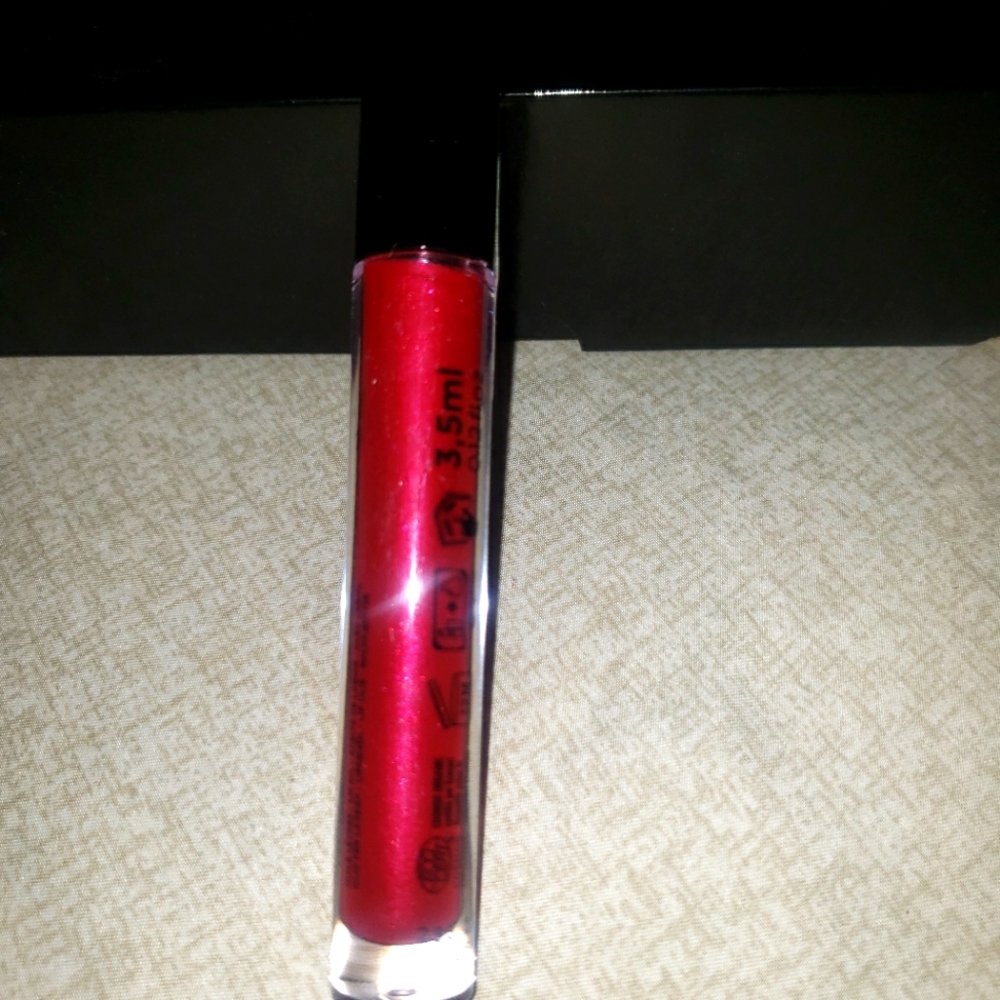 Lip gloss